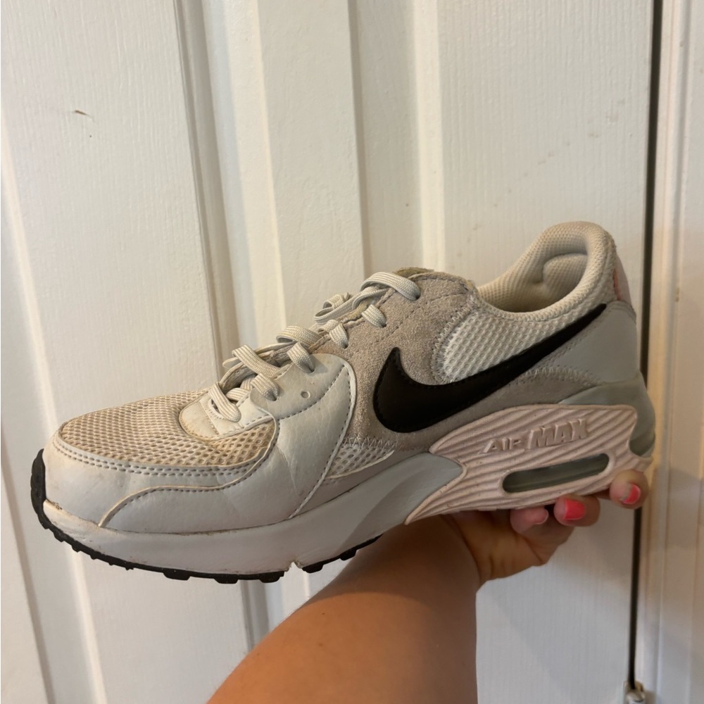 Nike Women's Air Max - White and Black
